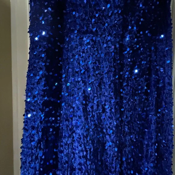 Fashion Nova Elegant Blue Sequin Dress - Picture 4 of 5